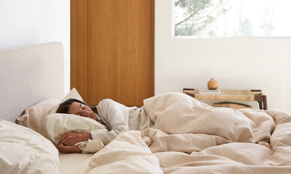 How to Pick Bed Sheets Based on How You Sleep: Buying Guide