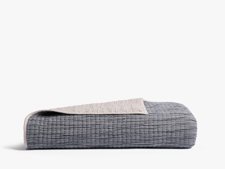 Organic Channel Gauze Throw (Natural and Soft Black)