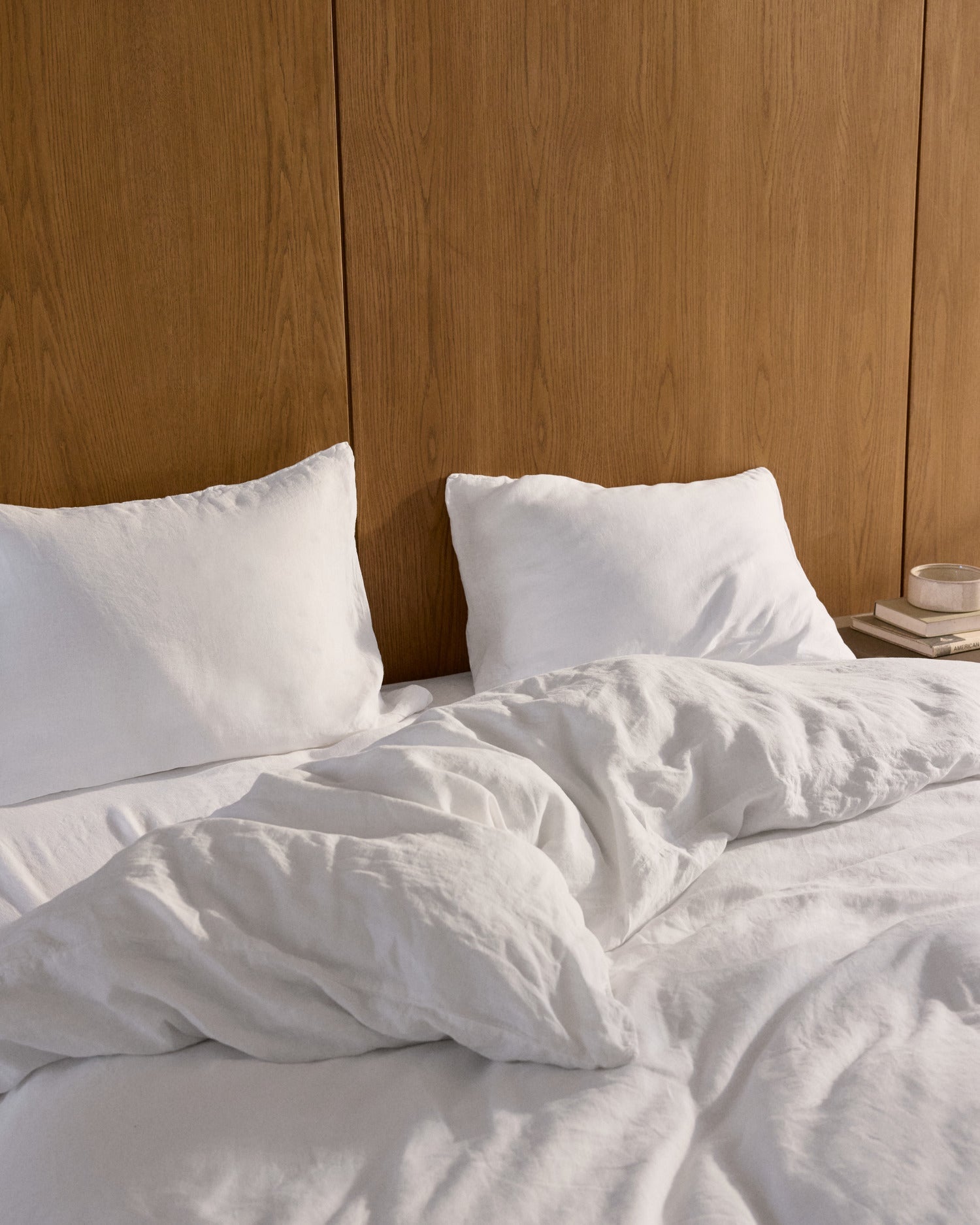 What Are the Best Classic White Sheets?
