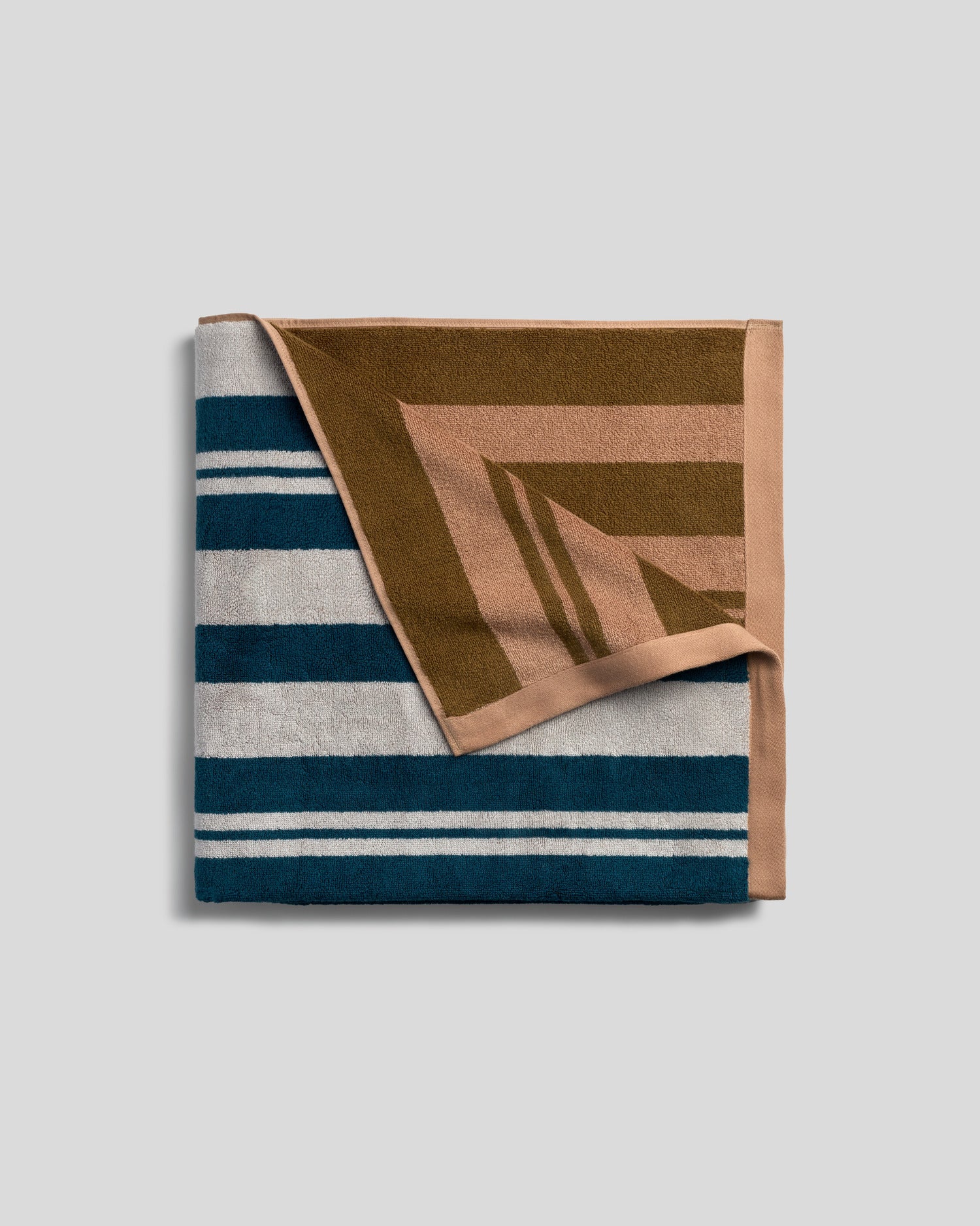 Casita Beach Towel (Dove and Peacock)