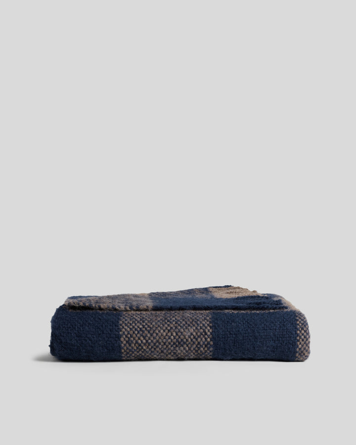 Lodge Throw (Warm Grey and Ink)