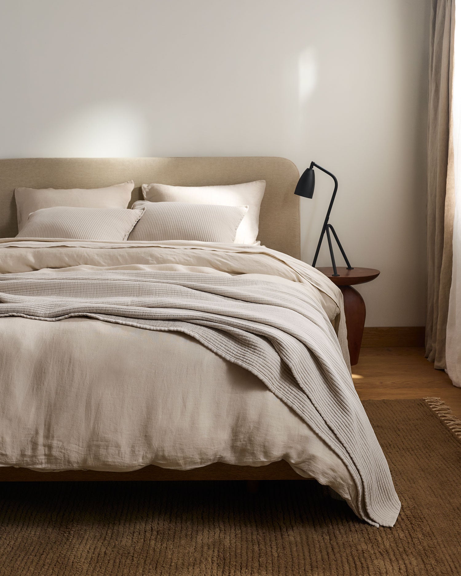 Parachute Matelasse Coverlet - Thumbnail 2