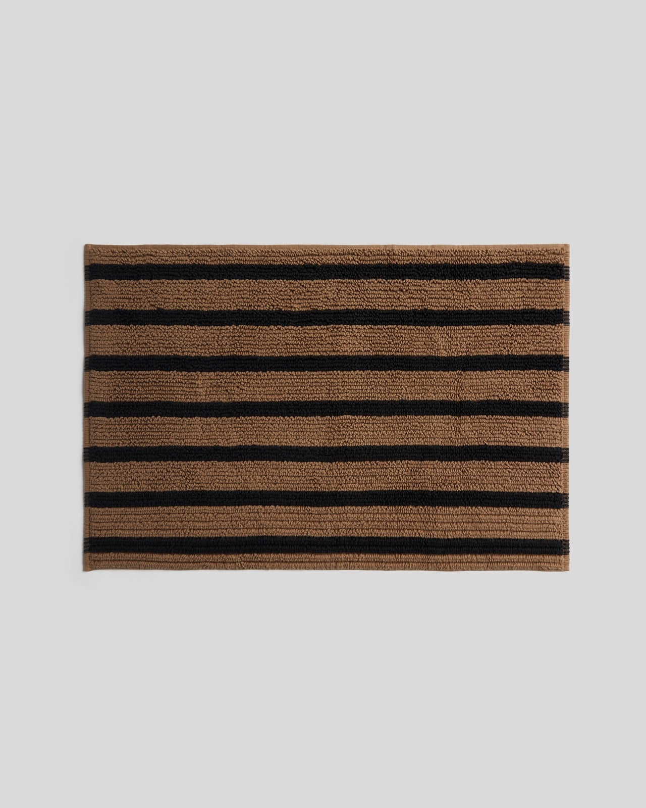 Organic Resort Stripe Tub Mat (Camel with Soft Black)