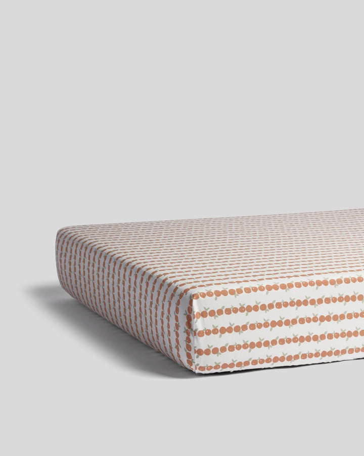 Percale Crib Sheet (Clementines)