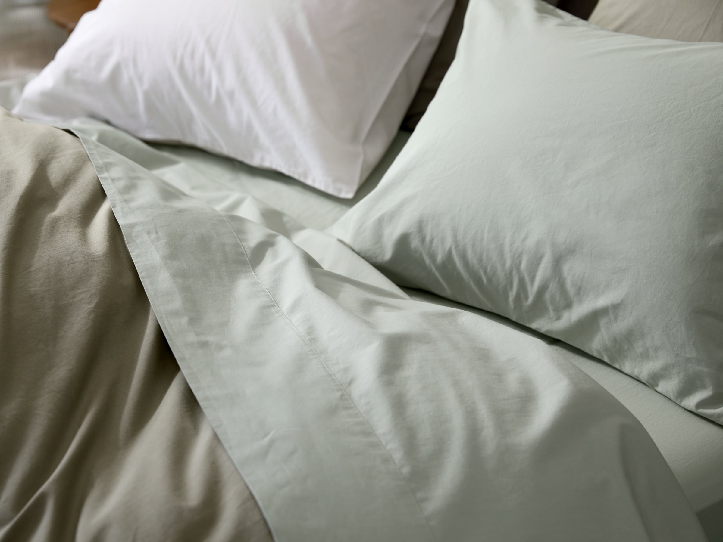 Percale Fitted Sheet | Parachute – Parachute Home